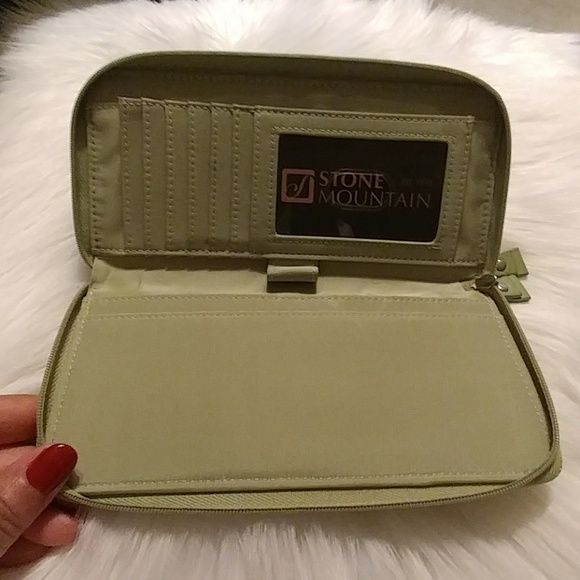 Leather Wallet by Stone Mountain - Picture 5 of 8